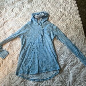 Vineyard vines long sleeve hooded shirt